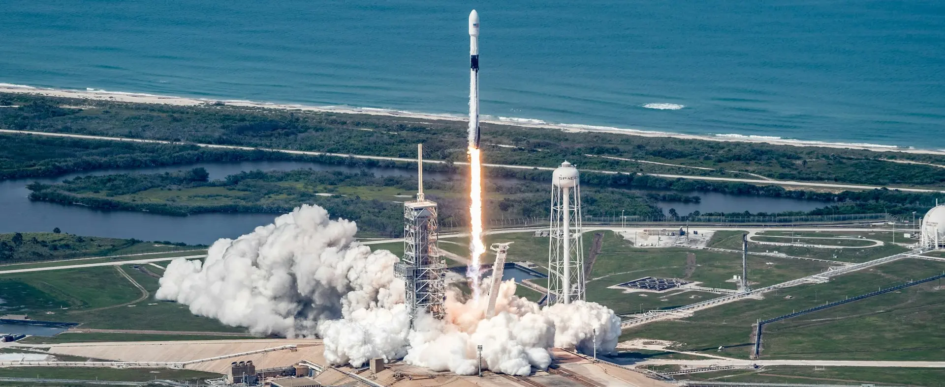 flying rocket on air at daytime